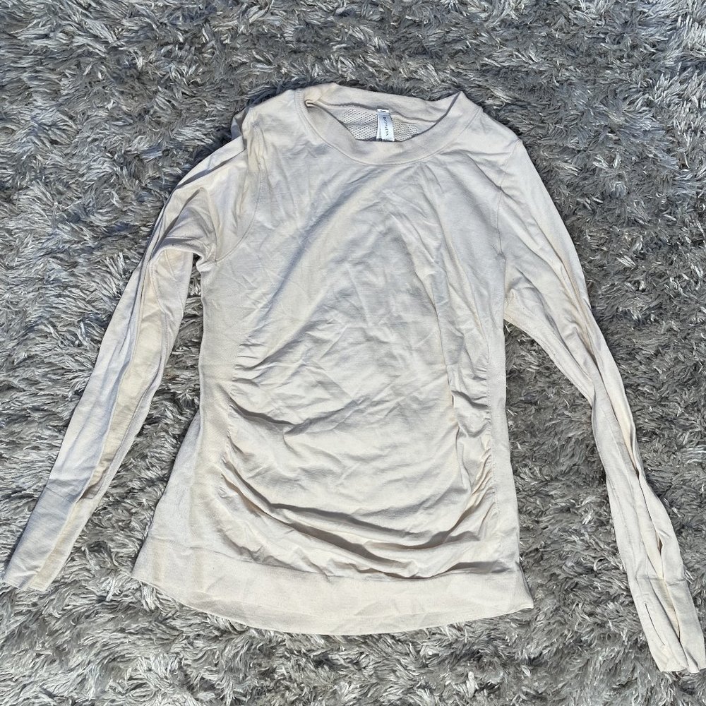 Super Comfy Athleta Shirt with thumb-holes and mesh back